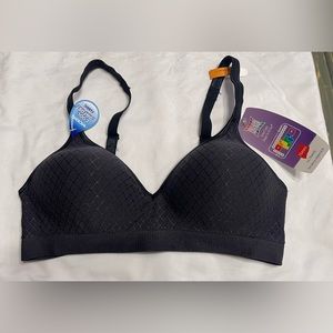 Brand New Hanes Ultimate Black Bra with Wicking Cool Comfort Fabric Size SM